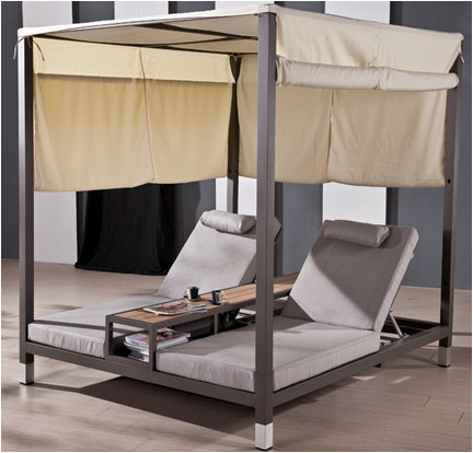 Amber Modern Outdoor Double Chaise Lounge Daybed With Canopy and built