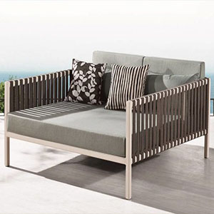 Garnet Modern Outdoor Chaise Lounge Daybed